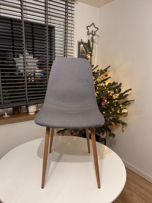 Szare Krzesło tapicerowane