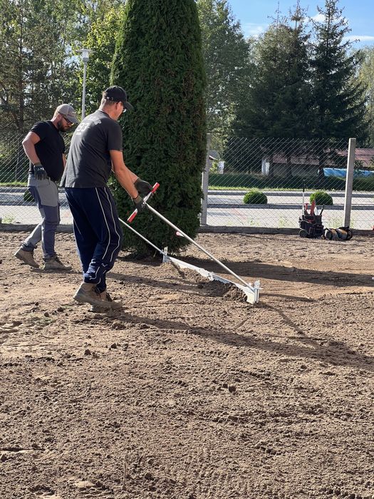 Glebogryzarka, niwelacja terenu , zakładanie trawników