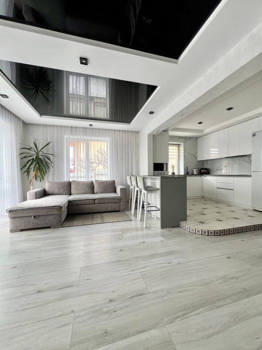 Продаж! Котедж з ремонтом 116 м² + 5 соток. Пустомити, вул. Свободи