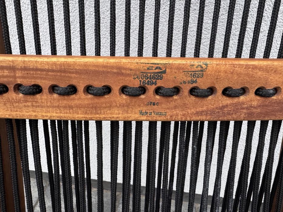 Деревʼяний Шезлонг привезений з Нідерландів.