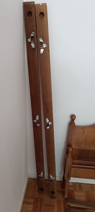 Cama madeira maciça em bom estado!