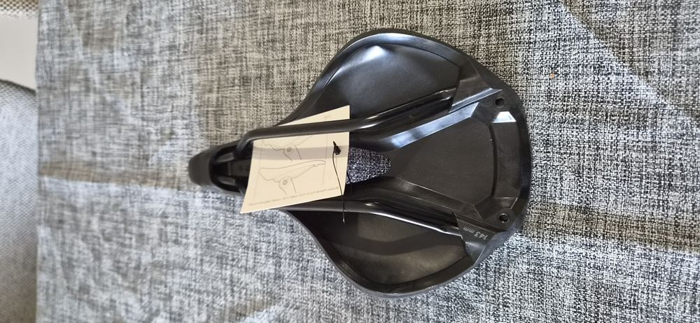 Selim Specialized Power Comp 143mm - NOVO