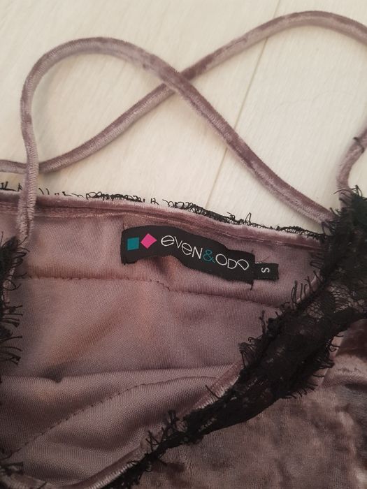 Zamszowy top z koronką S