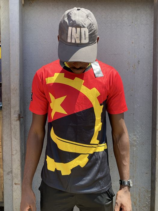 Camisola Angola Flag – Sport – Nova com Etiqueta