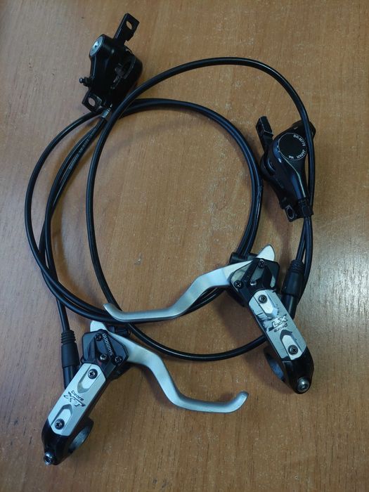 Тормоза гидравлические Shimano Deore XT-M775+новые колодки