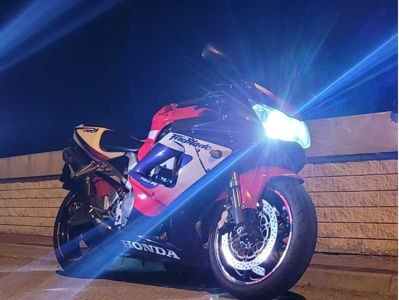 Honda CBR 929 motocykl