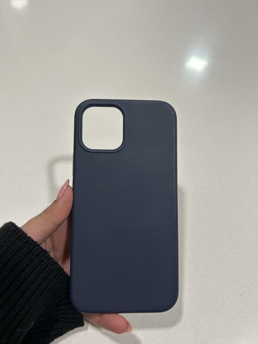 Iphone 12 64gb capacidade.