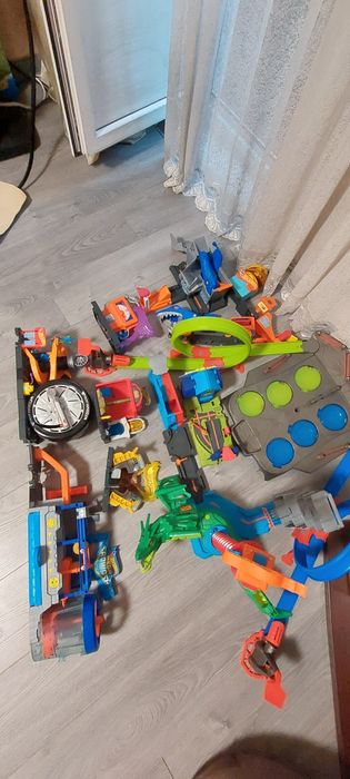 Hot wheels траси
