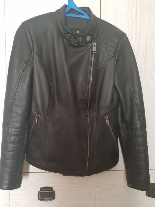 Куртка шкіряна  р. 42