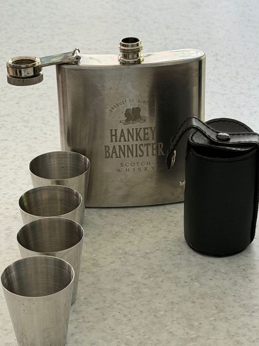 Фляга Hankey Bannister,  і 4 чарочки з нержавійки
