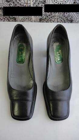 Sapatos de senhora em pele cinza escuro Foreva