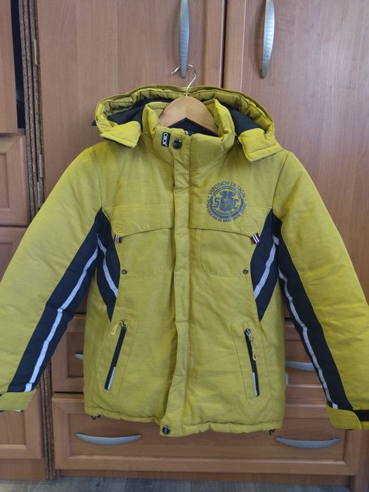 Подростковая зимняя курточка