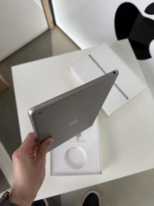iPad 5 32GB Space Gray | Wi-Fi