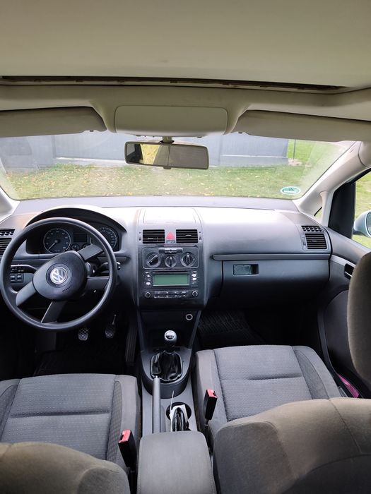 Продам Touran 1.6 FSI