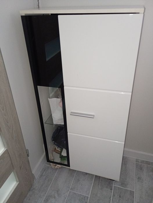 Szafki  meblowe witryny