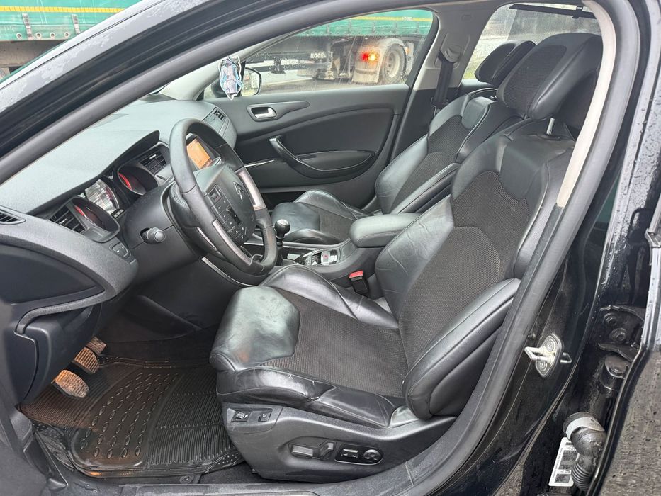 CITROEN C5 1.6 Benzyna Skora Navi Bi-Xenon Alu WYMIENIONY Rozrzad