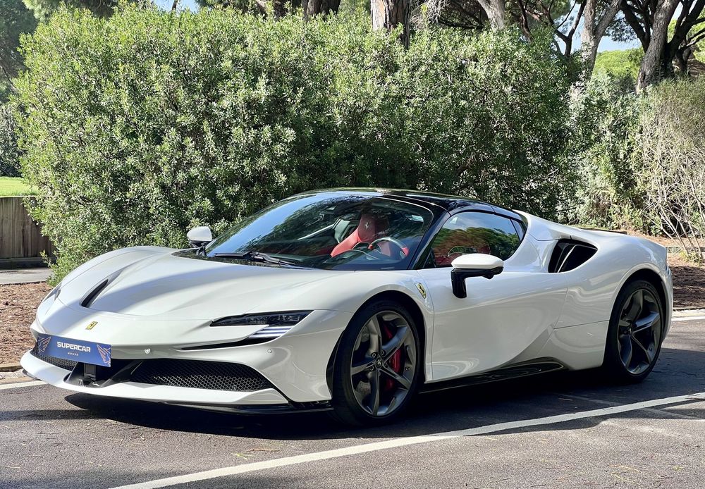 Ferrari SF90 Spider