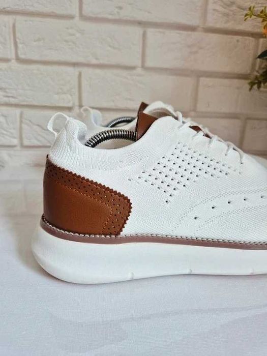 Białe buty męskie 42 klasyczne buty meskie 42 białe