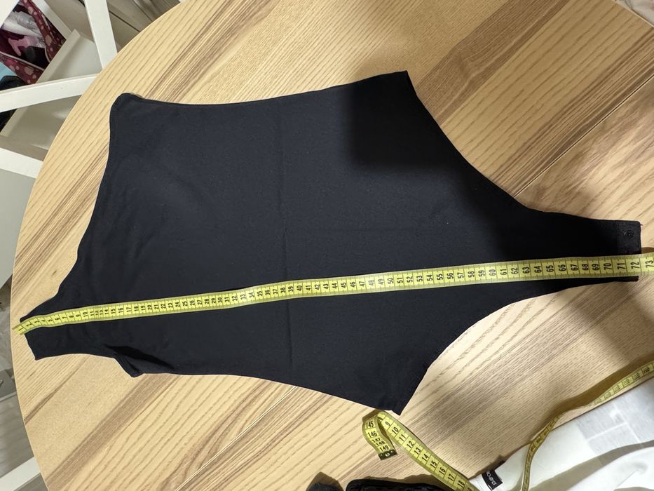 Body na jedno ramię