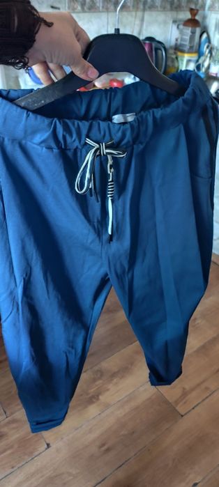 Spodnie z lampasami L