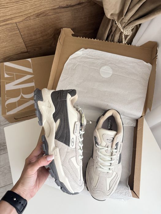 Чоловіче дихаюче спортивне взуття bona, зручні кросівки 42