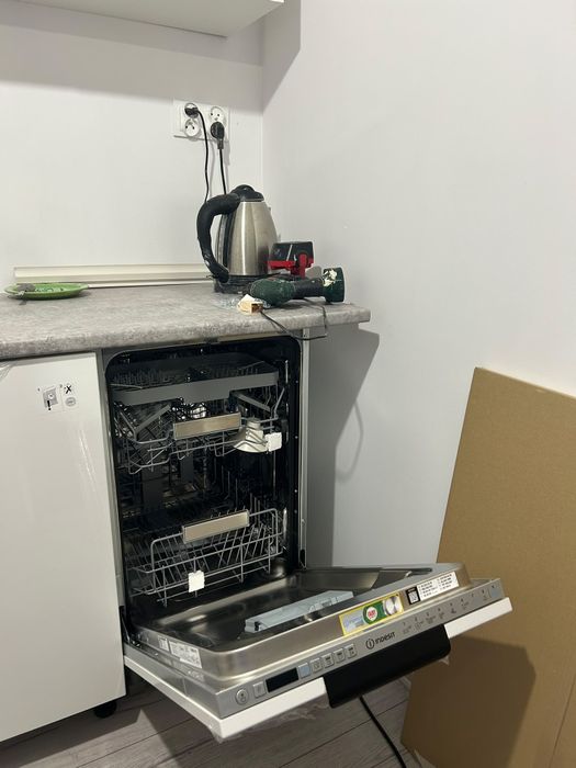 Wynajmę 2 pokoje 38 m² mieszkanie ,  Uniwersytecka, bez pośredników.