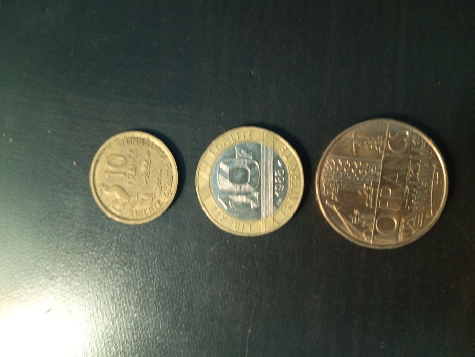 3 moedas 10 francos	França	1955, 1975 e 1988