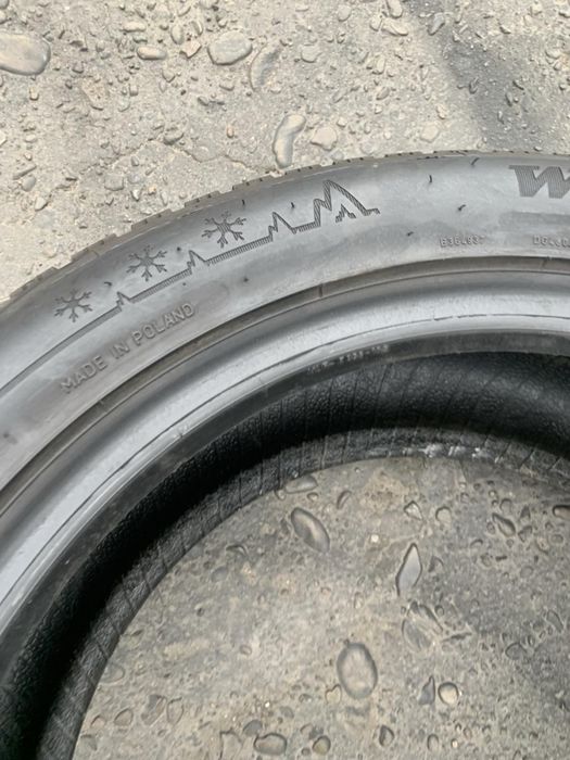 Шини 225/50 R17 Dunlop зима 2024 рік 7 мм