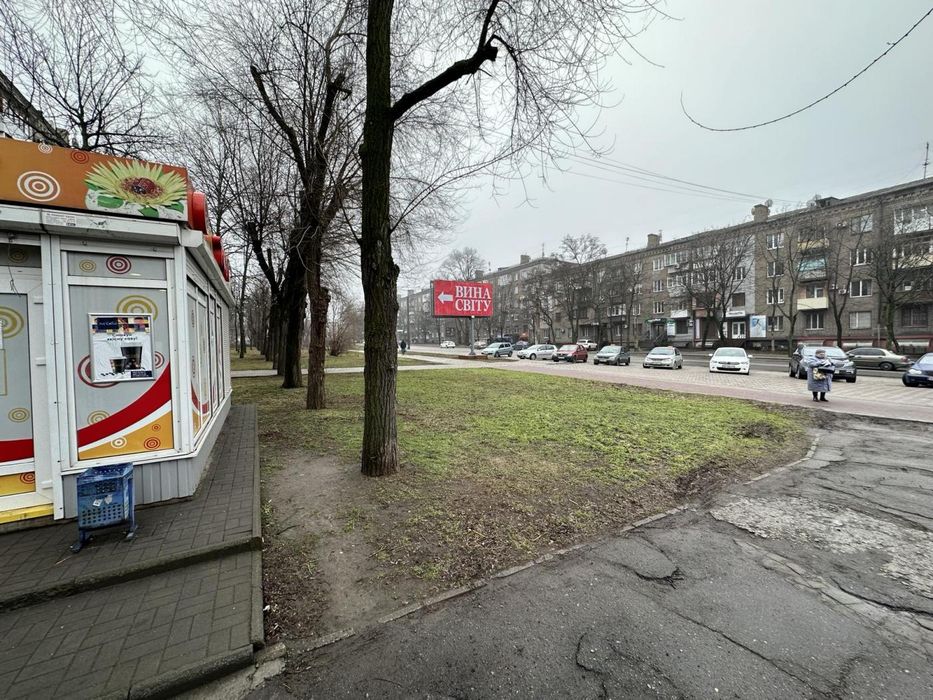 Продаж МАФу у центрі міста. Площа - 25 кв.м., 10 кВт