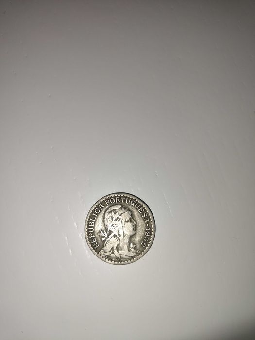 Moeda antiga colecionável- República portuguesa/1952/1 escudo