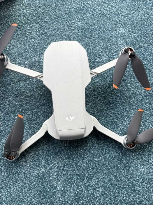DJI Mini 4K Ready-to-Fly Drone Combo