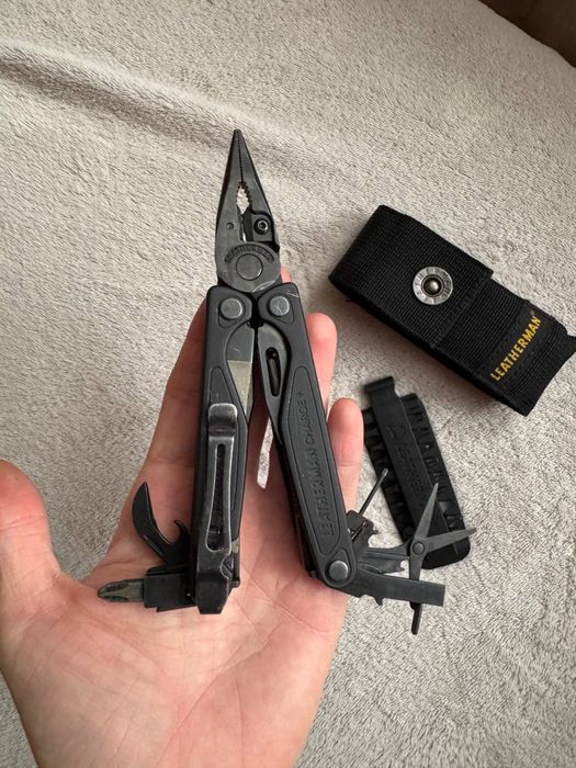 Leatherman charge
