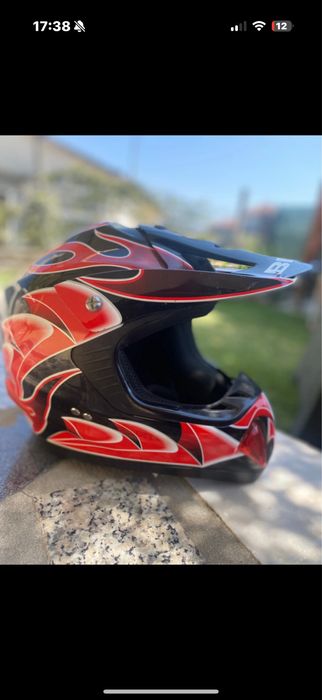 Capacete Bef vermelho e preto