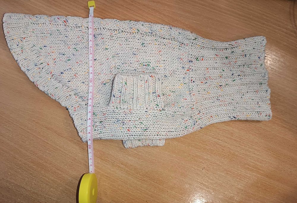 Кофта, светр, розмір М вживане для кота або собаки, одяг для тварин