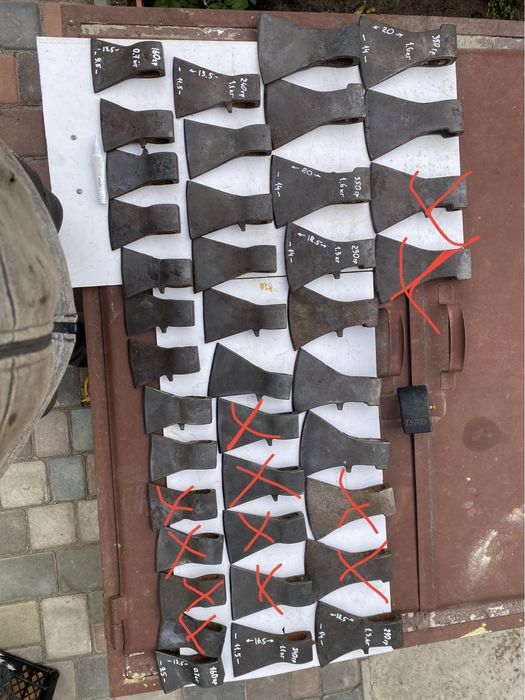 Молотки топоры кувалды тисаки ножы