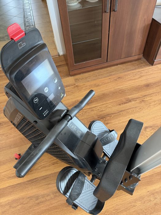 Wioślarz stacjonarny Domyos 500B samozasilający