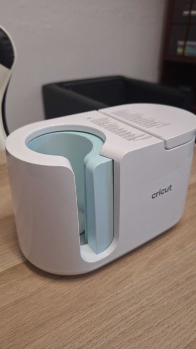 Máquina Canecas Cricut Nova