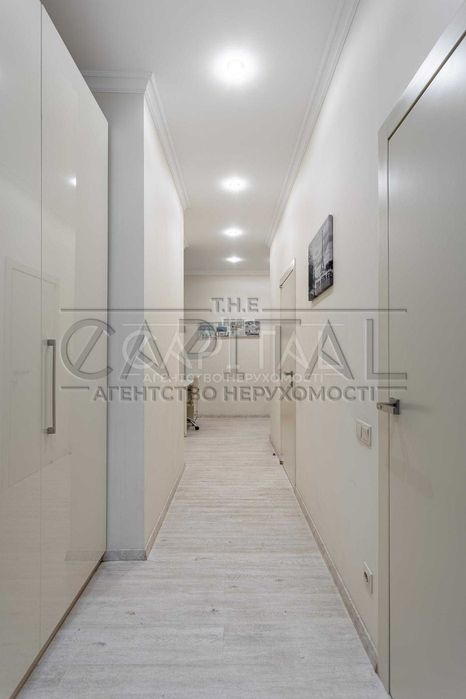 Продаж Авторський ремонт Київ Печерськ, вул. Андрія Верхогляда, 5