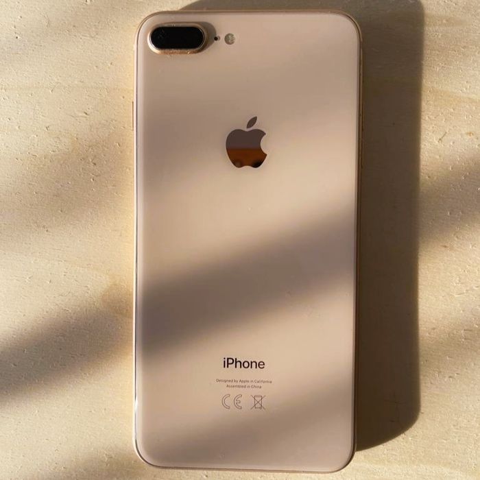 iPhone 8 Plus 64gb