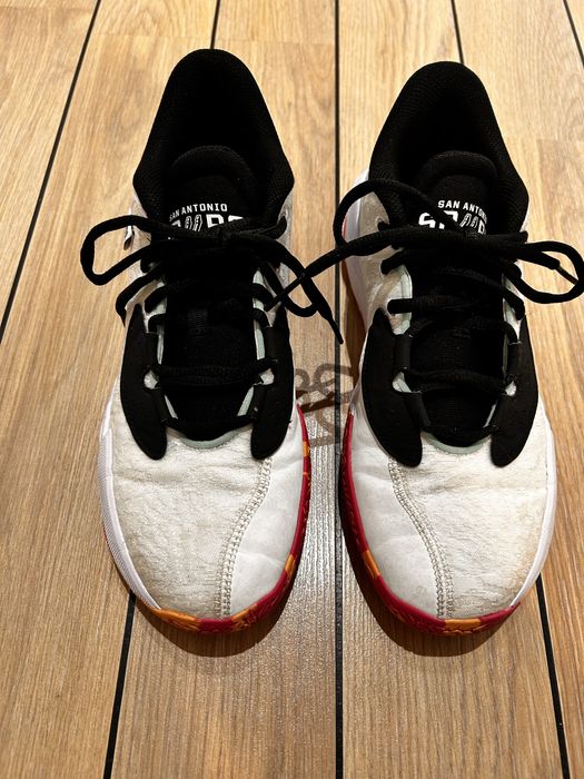 Buty do koszykówki NBA roz.40