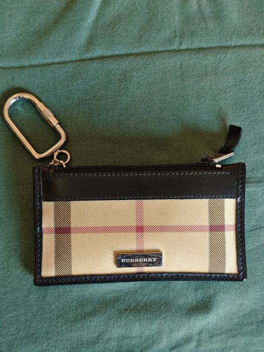 Porta-chaves e Moedas Burberry - Clássic Check (Pele e Lona)