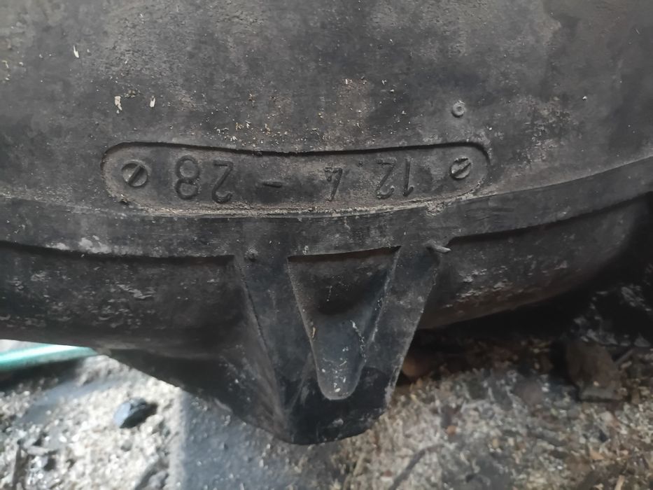 Sprzedam opone do c330