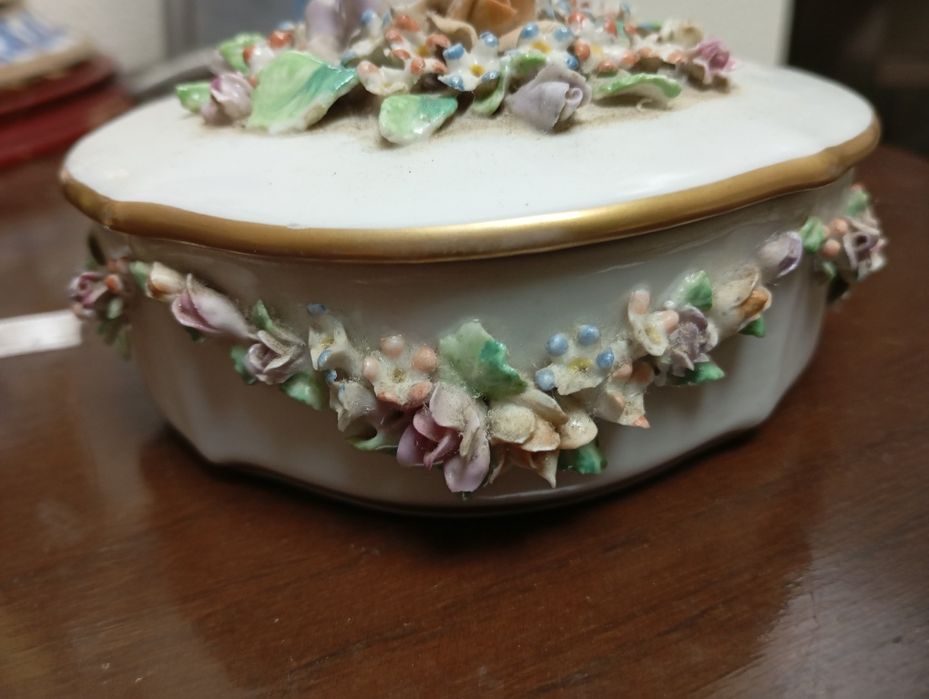 Caixa louça antiga fábrica Aveiro