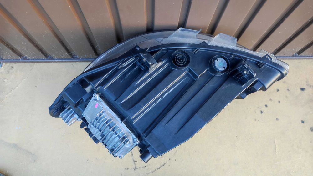 Lampa Prawa Mercedes Sprinter 907 910 Full LED Kompletna Europa!