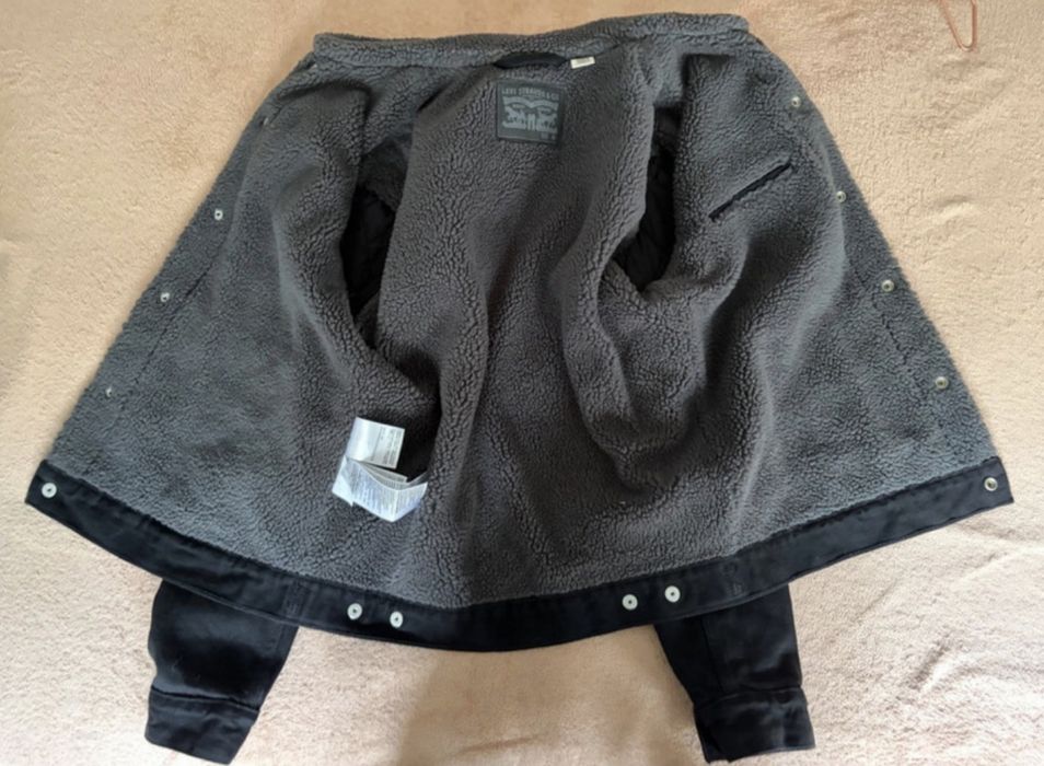 Casaco Levis (Tamanho M)