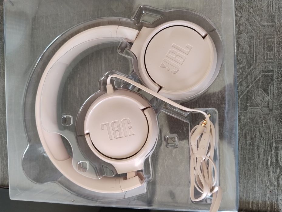 Słuchawki przewodowe JBL nowe