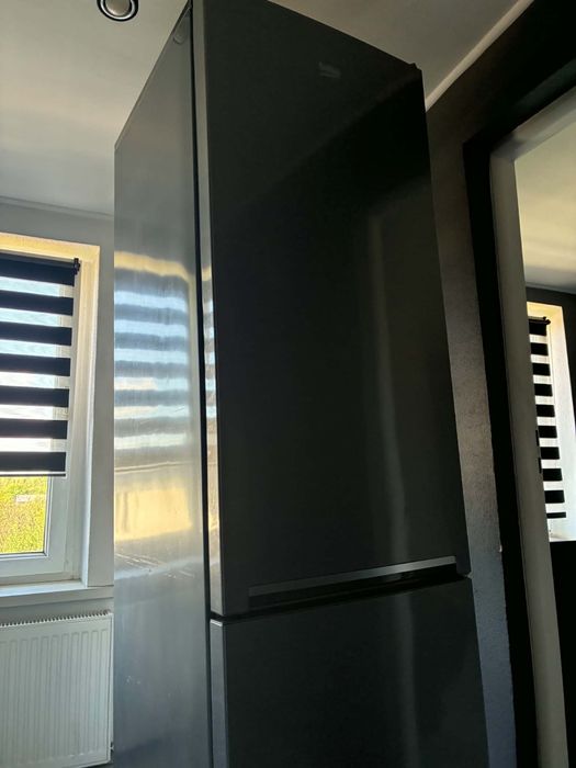 Lodówka Beko – duża, wysoka 2 m