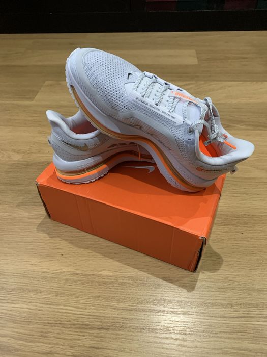 Nike Pegasus Premium Edição Especial