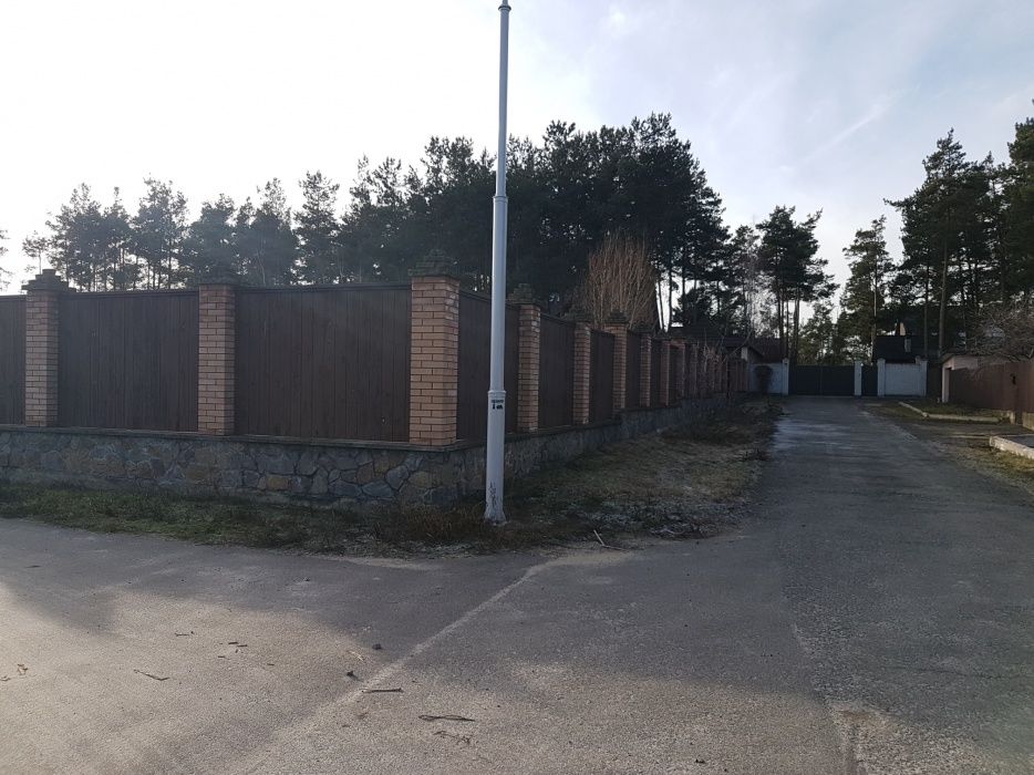 Земельна ділянка в Козині