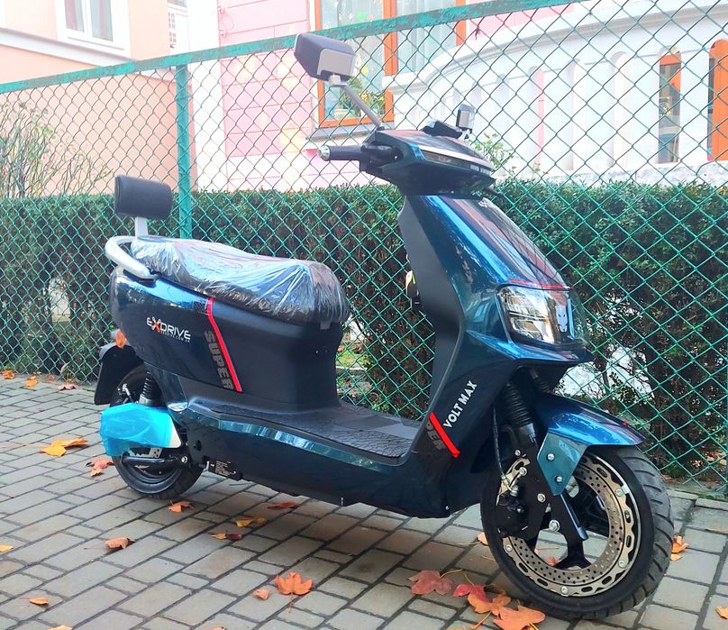 НОВЫЕ электро скутеры 2000 Ватт с батареей 28 а/ч!  VOLT MAX 2025 год!
